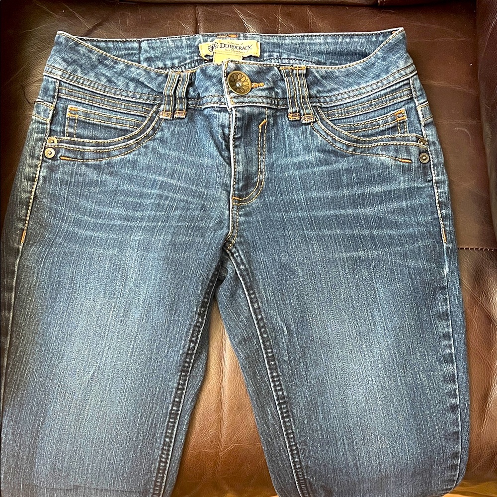 Democracy Women's Cropped Jeans - Blue